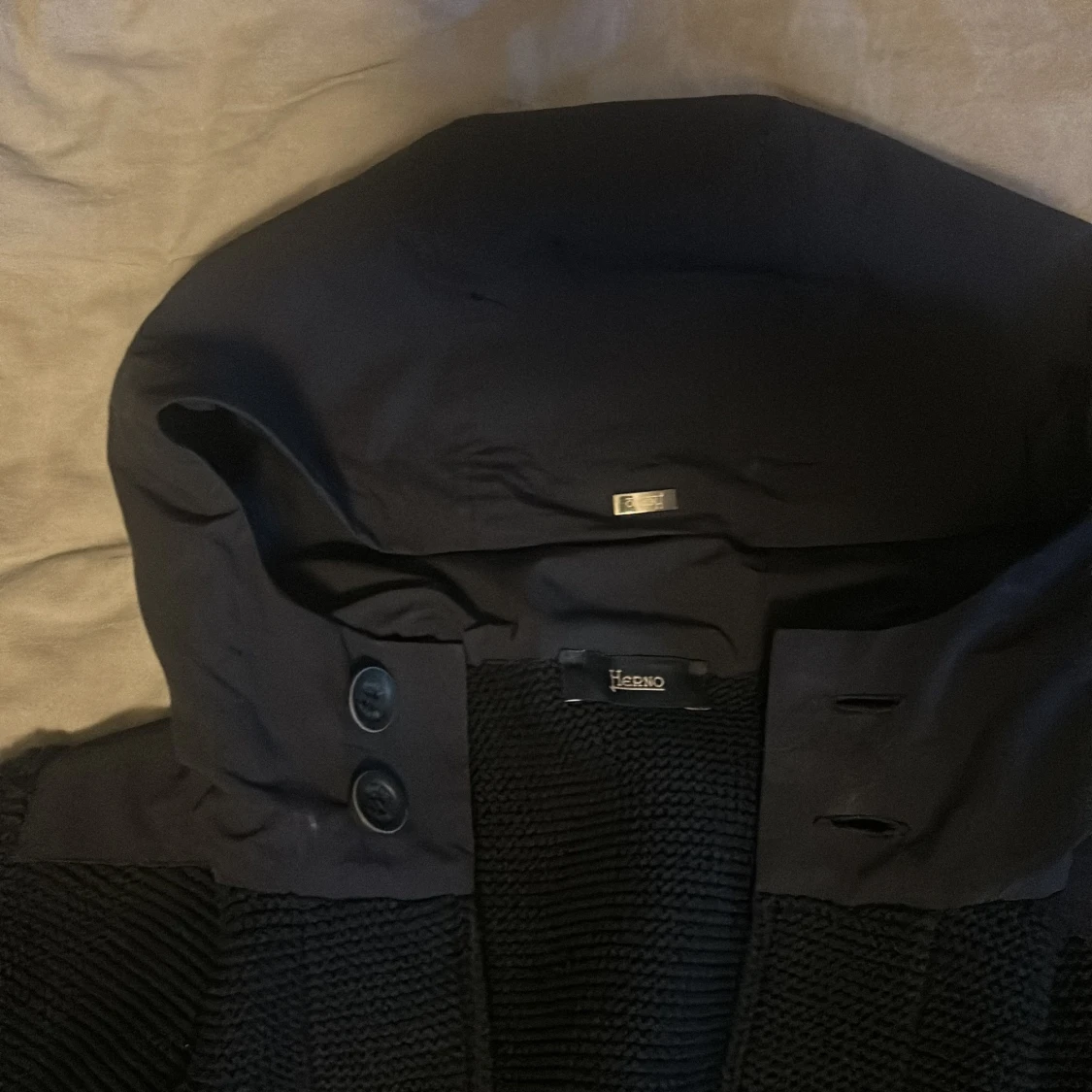 Mörkblå stickad jacka från Herno - 1