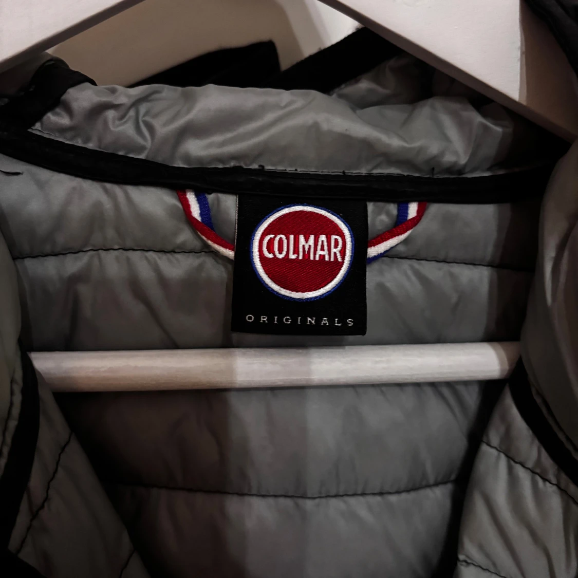 Svart pufferjacka från Colmar - 2