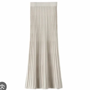 Ribbad långkjol WERA - Långkjol WERA