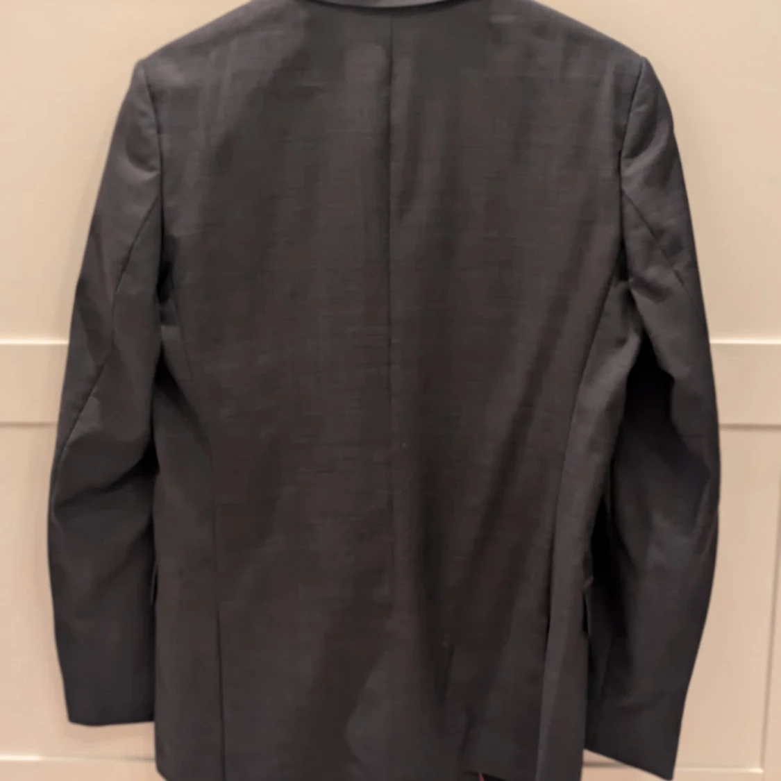 Mörkgrå kavaj från Hugo - 1