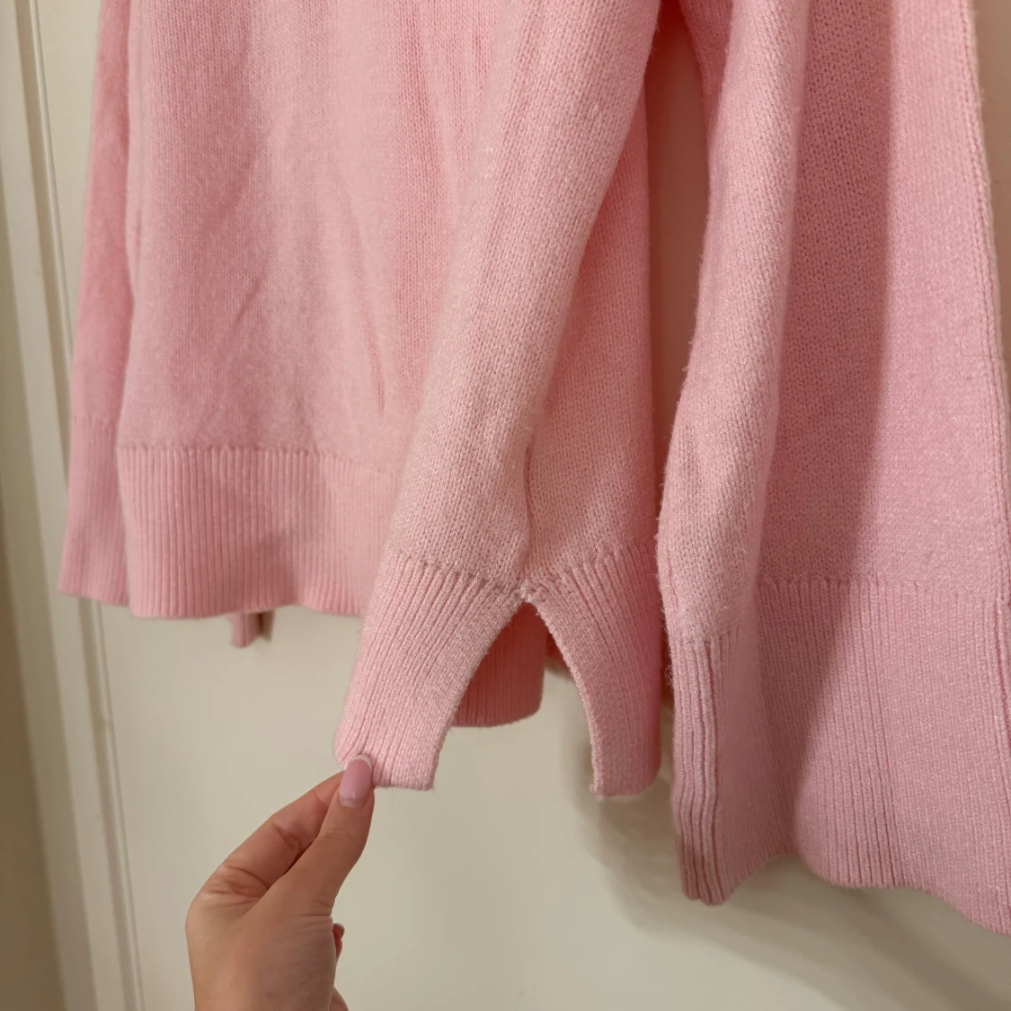 Rosa stickad tröja  - 1