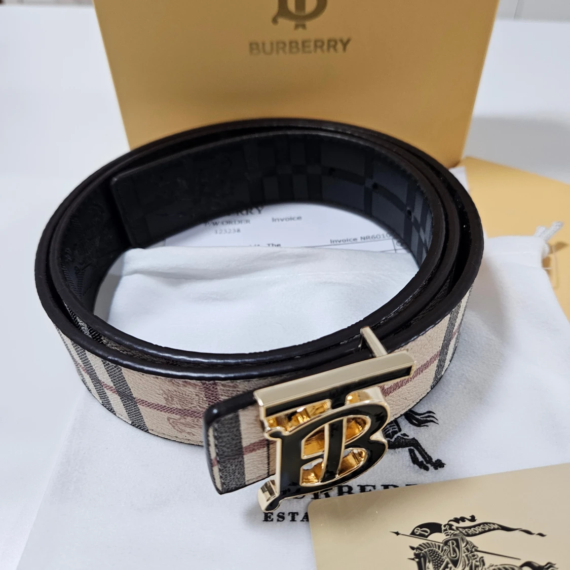 Burberry randigt bälte med guldspänne - 1