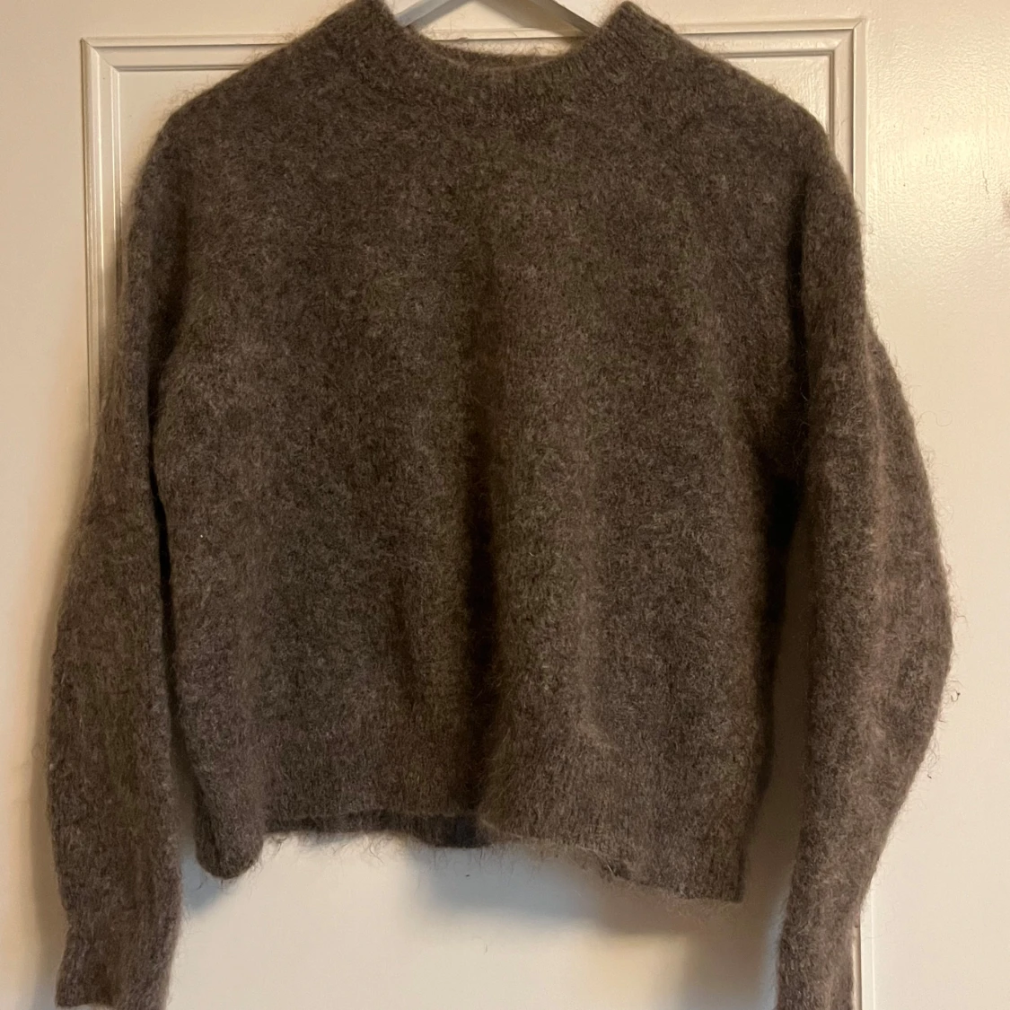 Brun stickad tröja i mohair från Zara Knit