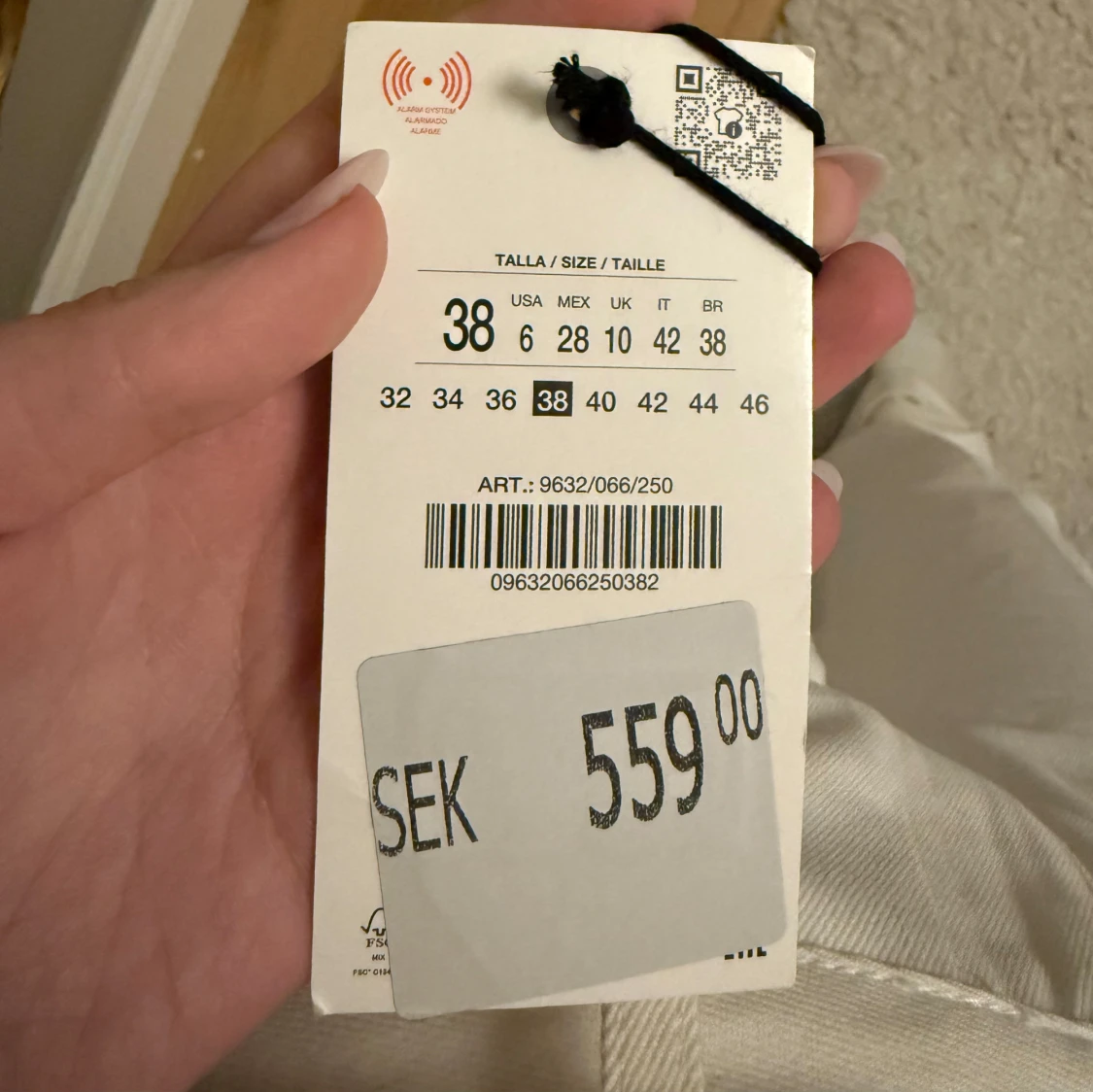 Vita bootcut jeans från Zara - 4