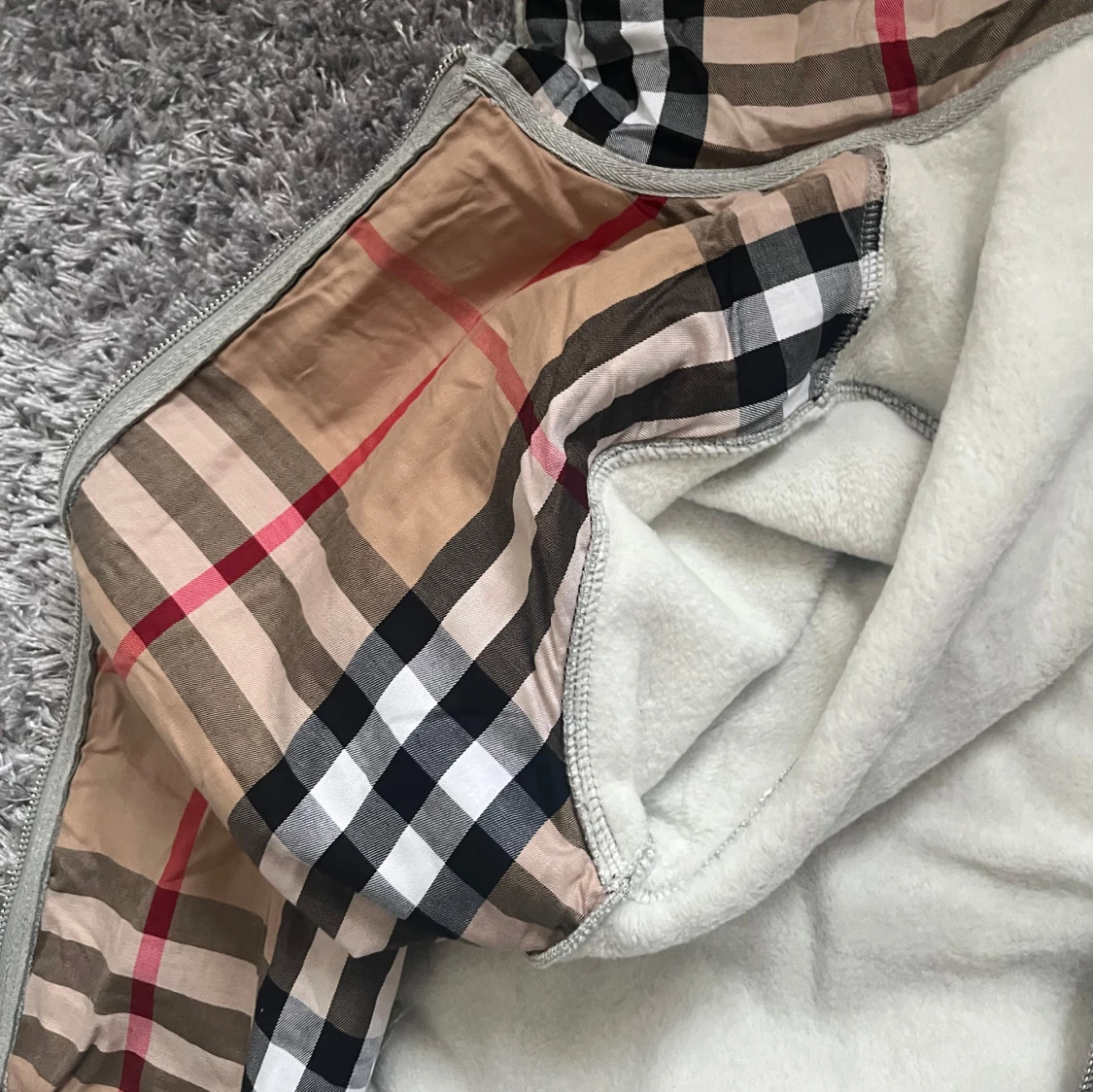 Grå burberry zip - 3