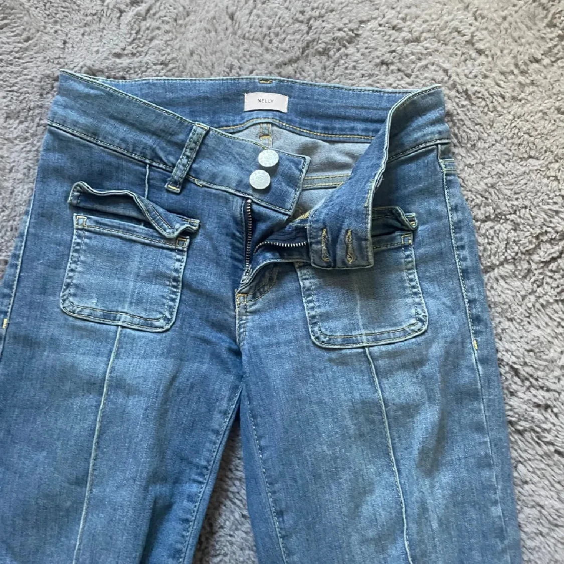 Lågmidjade jeans Nelly 