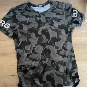 Björn Borg Dress - Storlek S/M Björn Borg dress bra skick camouflage färg.