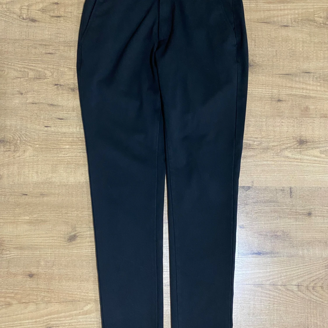 Svarta träningsbyxor från Adidas M