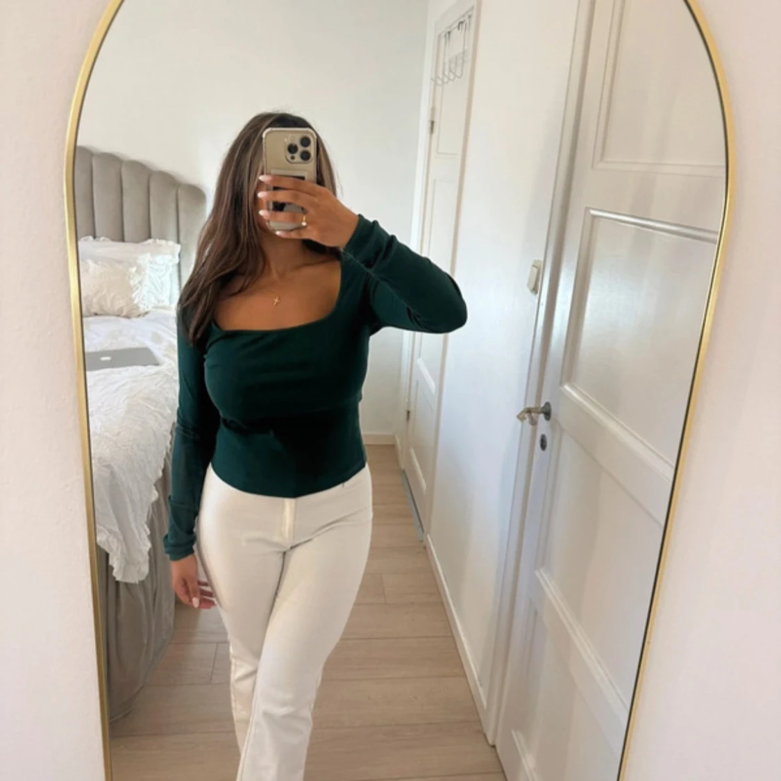 Mörkgrön långärmad topp