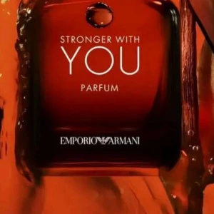 Stronger With You Parfum,Louis Vuitton Pacific chill,Stronger with you intensely,YSL le parfum och Warrrens men set Valentino - Hej! Jag säljer många parfymer om det finns nån parfym som du vill ha som är inte med i bilden är det bara att fråga! Jag har väldigt många parfymer i helt nytt skick det är bara att skriva om du är intresserad och priset diskuteras i privat så det jag skriver som pris nu är bara nått jag har kommit på.