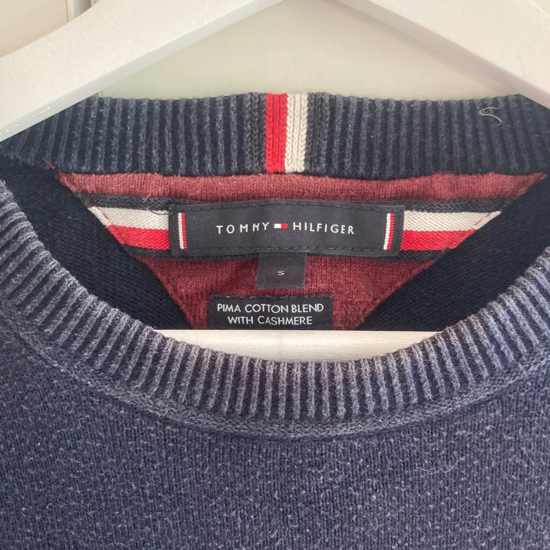 Mörkblå stickad tröja Tommy Hilfiger - 2