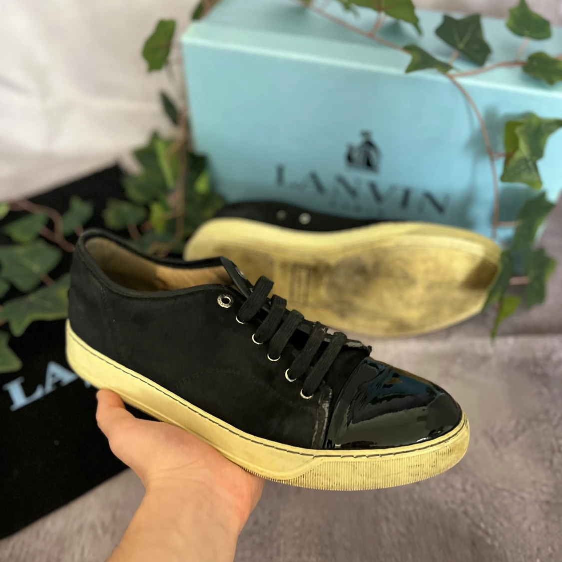 Lanvin Sneakers – Svart mocka & svart lack | Strl 9 (EU 43) - 1