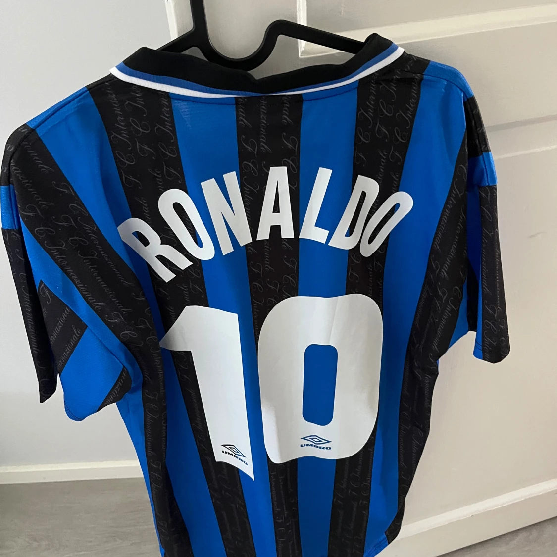Inter Ronaldo 10 Umbro fotbollströja M