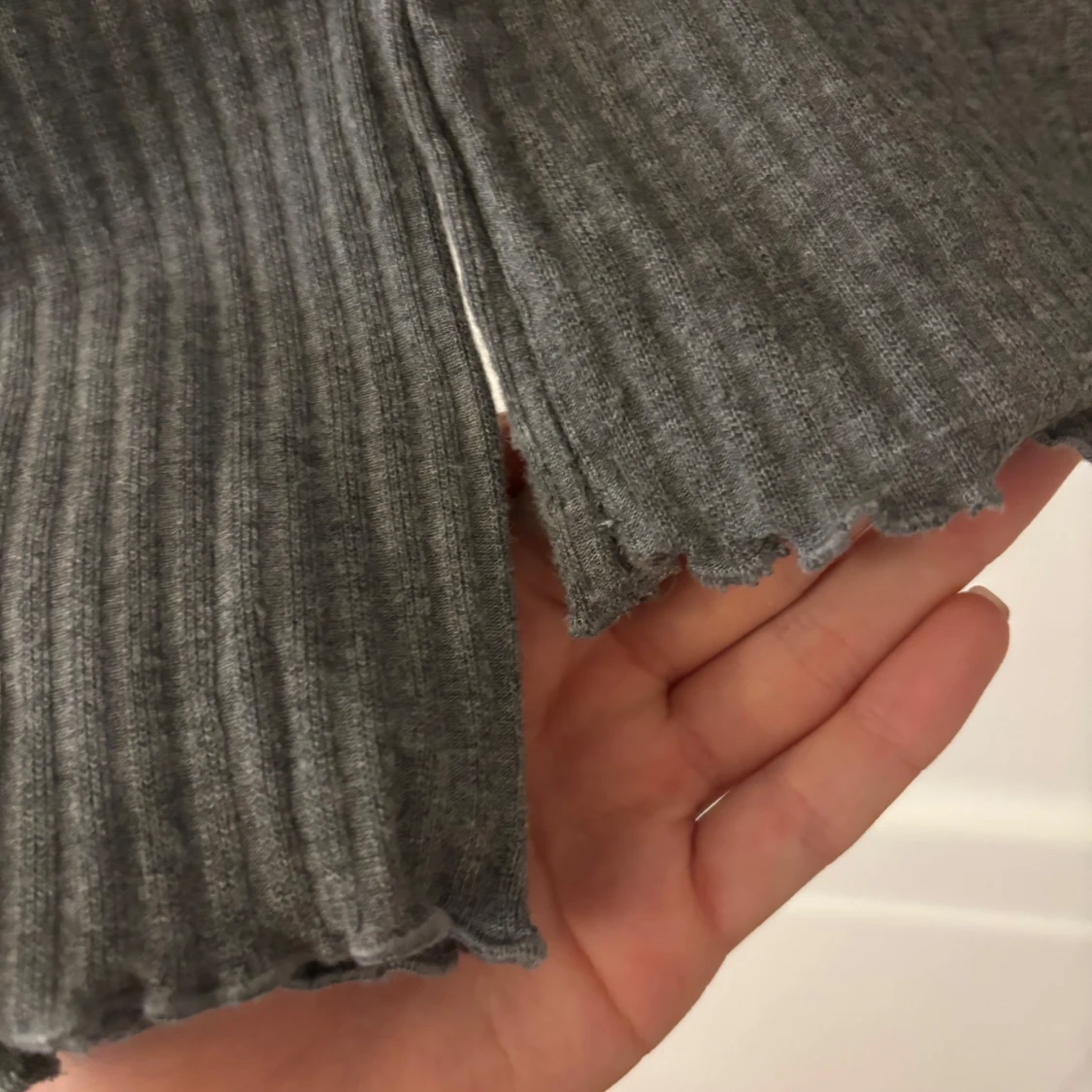 Grå ribbad långärmad tröja ONLY - 3