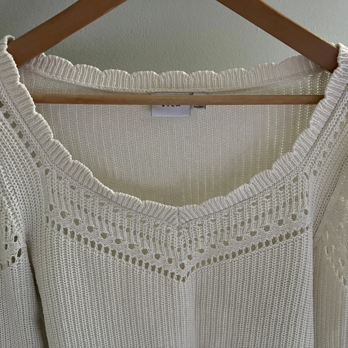 Vit stickad tröja från VILA - 1