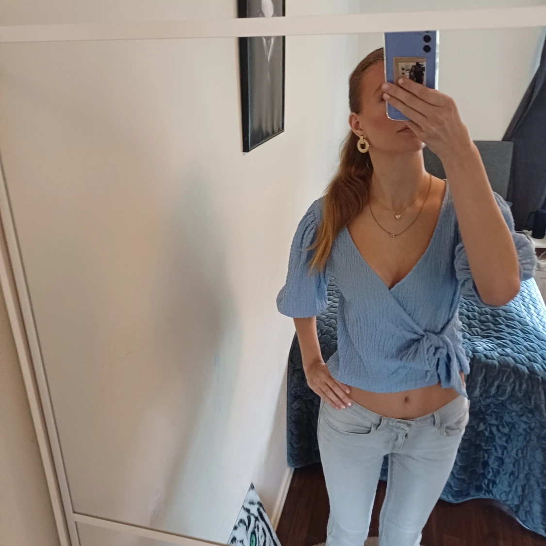 Blå blus från Monki - 1