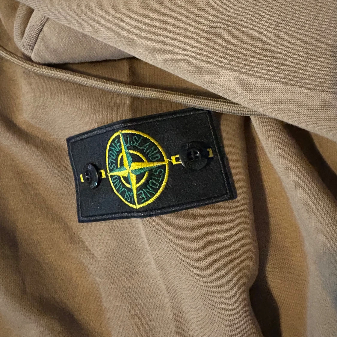Brun hoodie från Stone Island - 2