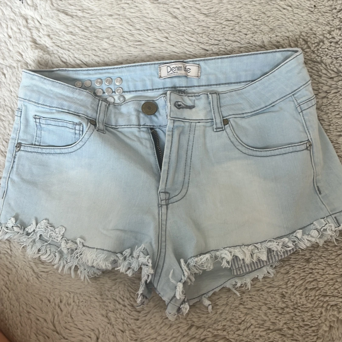 Ljusblå jeansshorts från Denim Life - 4