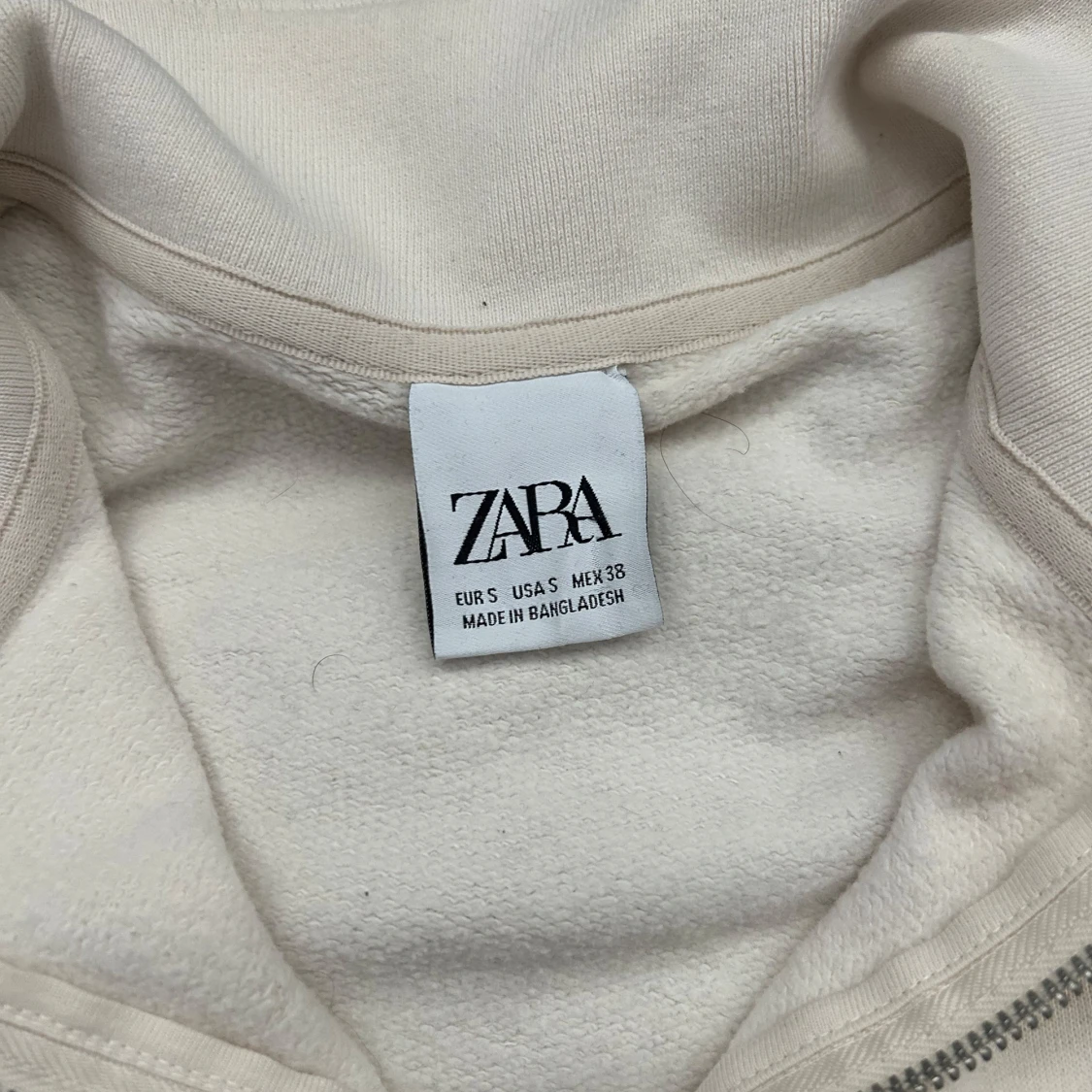 Beige half zip tröja från Zara - 2