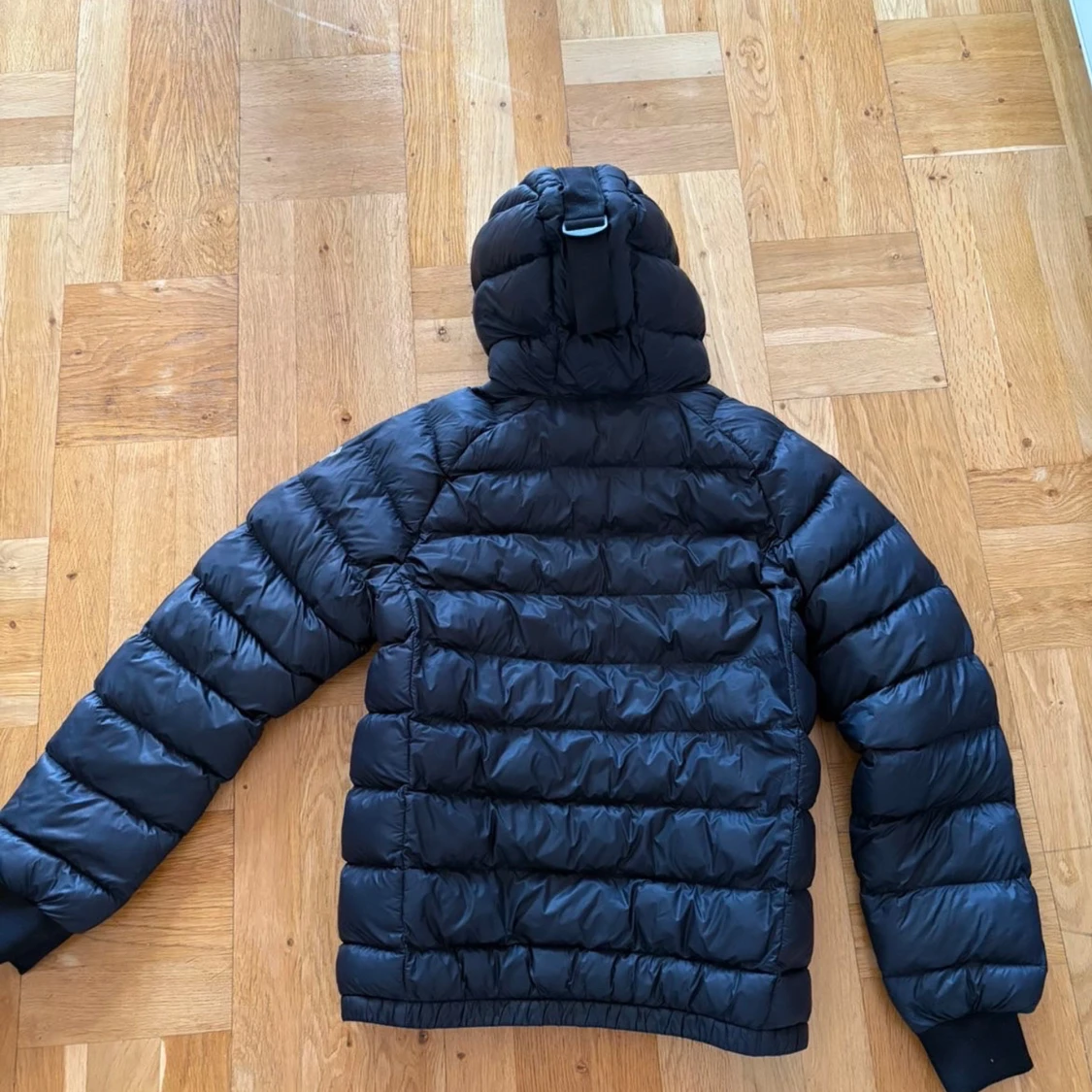 Svart peak jacka S !Pris går att diskutera! - 1