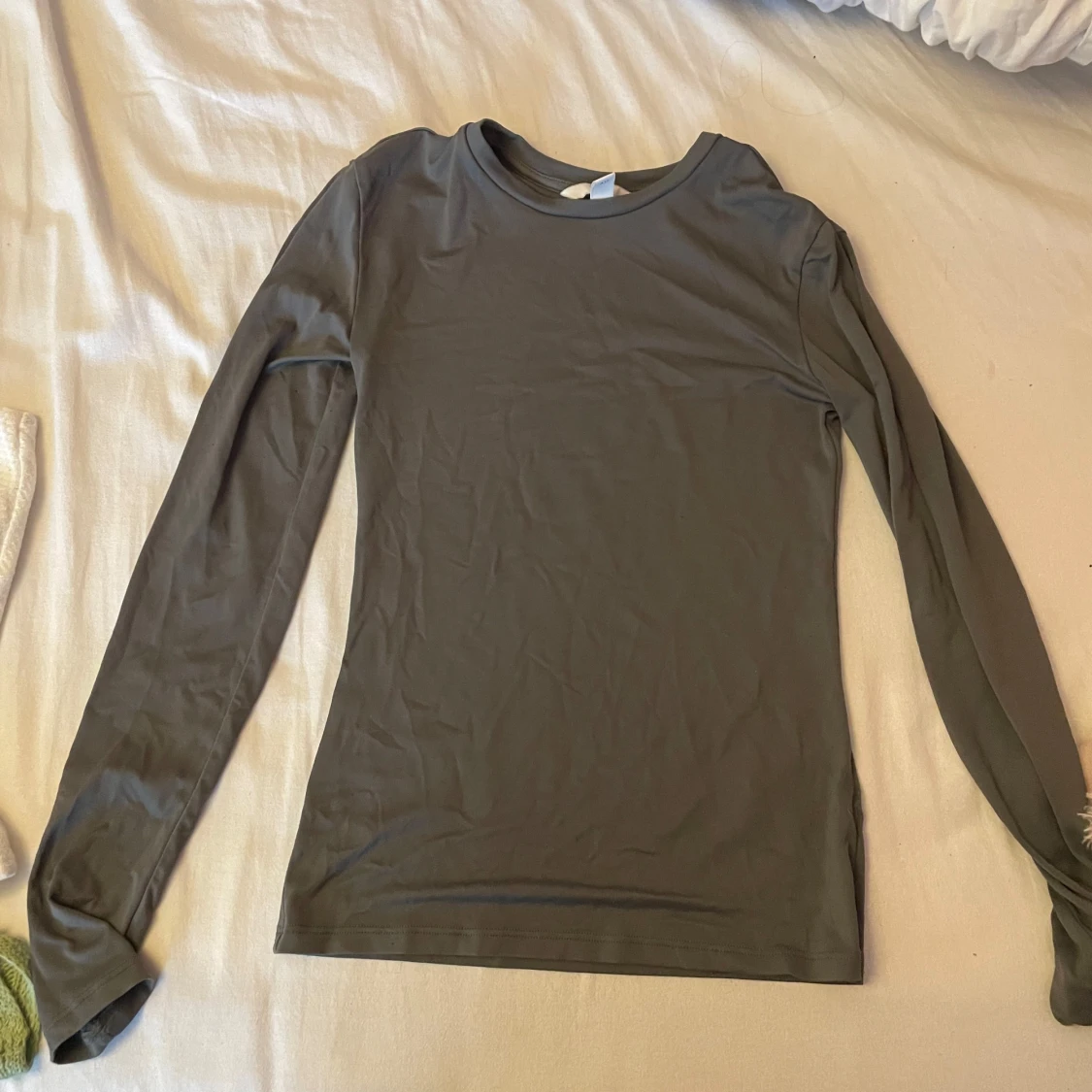 Mörkgrå långärmad tröja från H&M