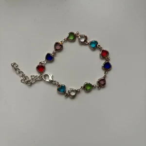 Armband  - Fint armband som är i ett mycket bra skick, därav är i ett mycket bra skick 