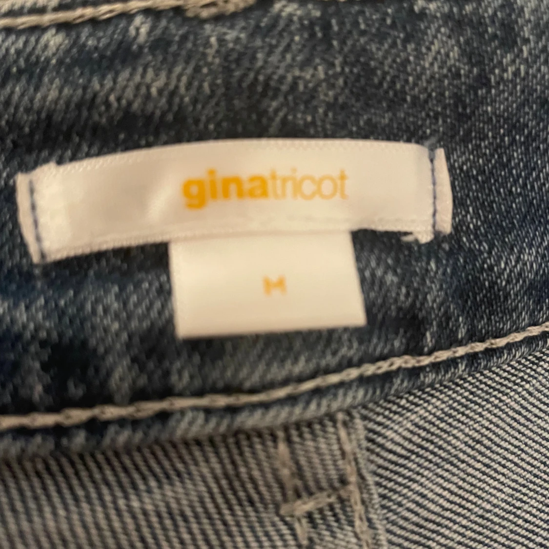 Blå bootcut jeans från Gina Tricot - 2