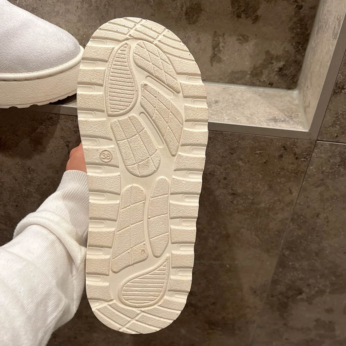 NYA vinterskor med guldkedja - 3