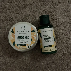 The Body Shop Almond Milk duo - Oanvänt!! Bodybutter: 50ml, Dushtvål: 60ml (säljs ej separat, allt eller inget)
