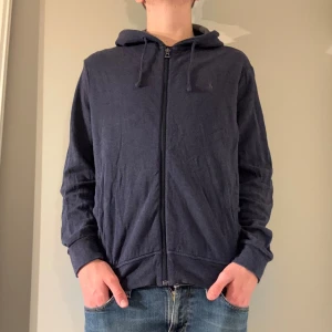 Ralph Lauren Zip Up - Ralph Lauren Zip Up| Storlek: S| Modellen är 177 cm| Skick: 9/10| Pris: 599kr| Priset går alltid att diskutera!|