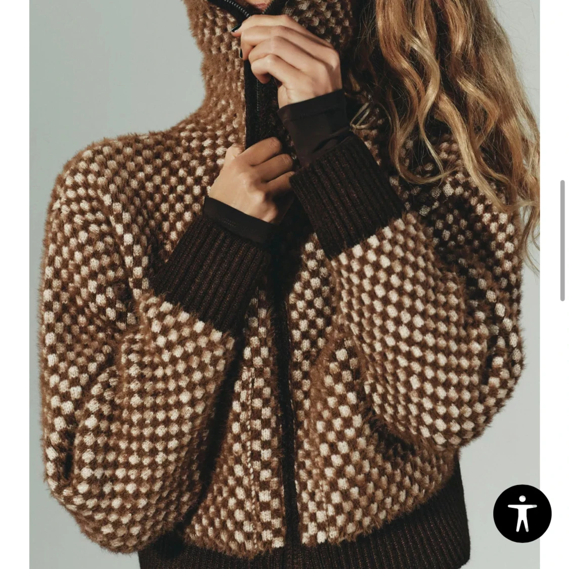 Stickad kofta med dragkedja från Zara