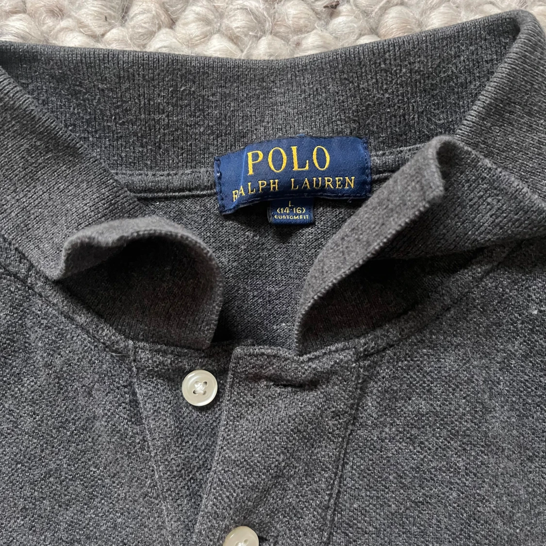 Mörkgrå pikétröja från Ralph Lauren🤩🙌 - 1