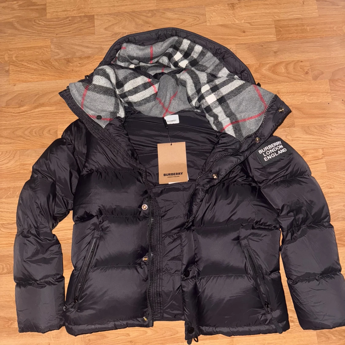 Svart pufferjacka från Burberry