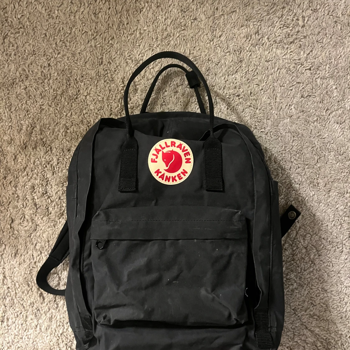 Svart Fjällräven Kånken ryggsäck