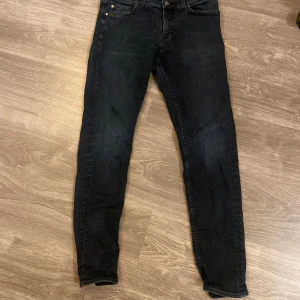 Tiger of sweden Jeans  - Säljer ett par svarta Tiger of sweden Jeans W31 L34. Skriv gärna vid frågor!