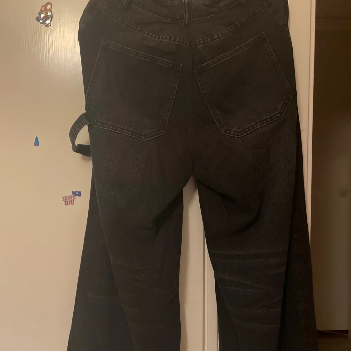 Svarta cargopants med breda ben - 2