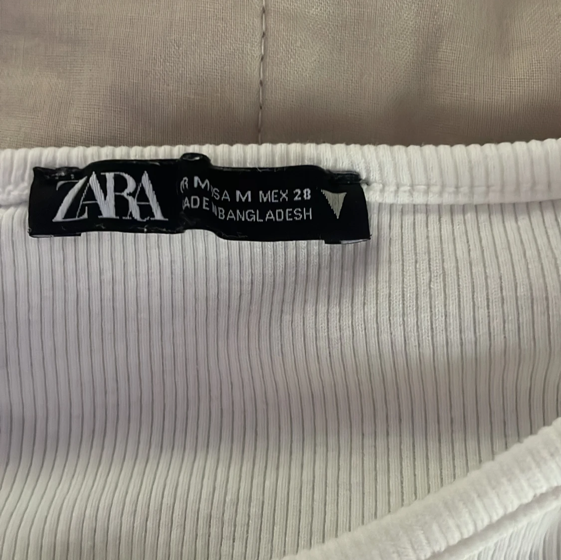 Vit ribbad blus från Zara - 3