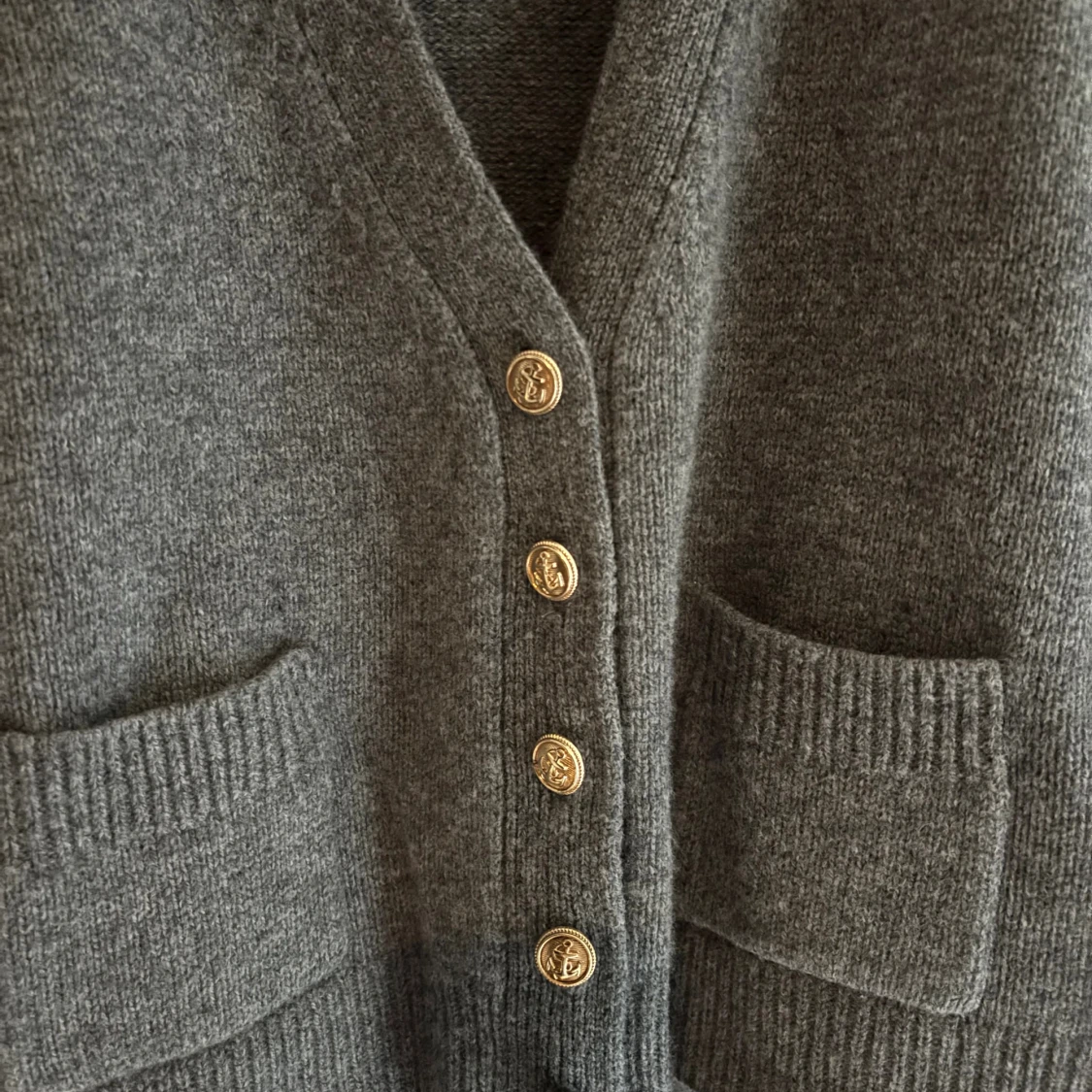 Grå stickad kofta från Zara - 1