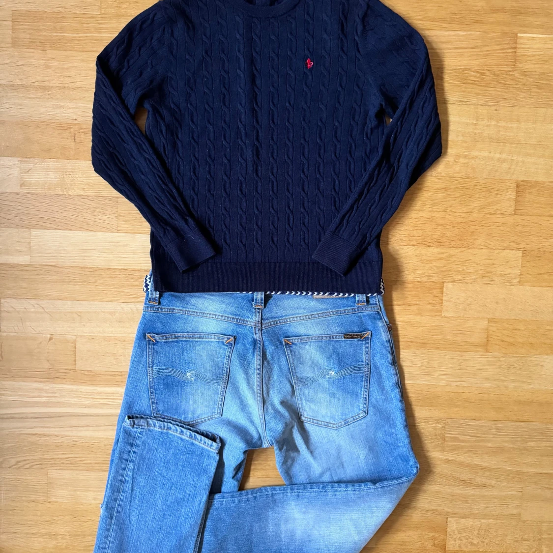 Mörkblå kabelstickad tröja Morris S