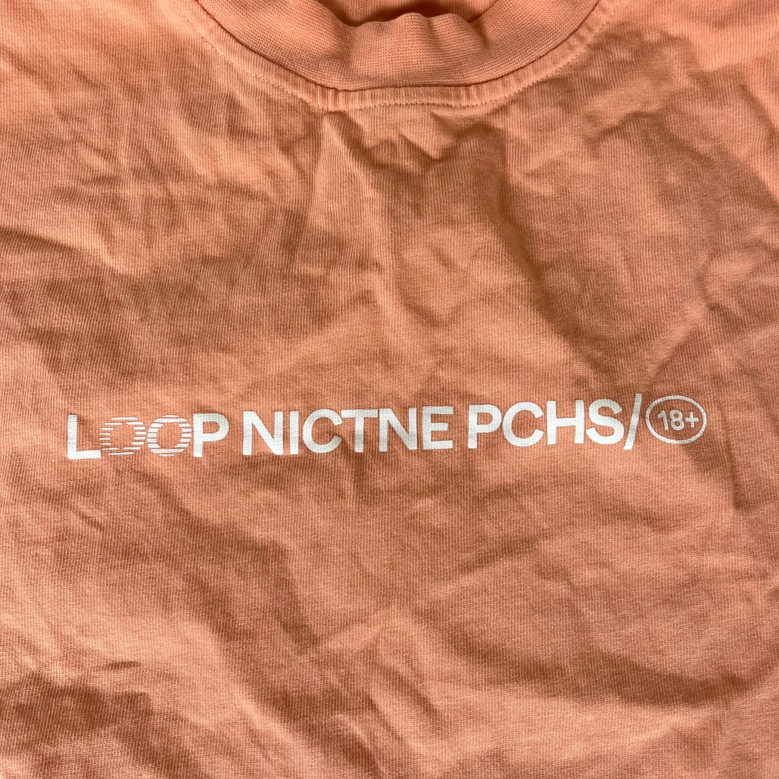 Persikofärgad t-shirt från Loop Nictne Pchs - 1
