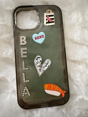 Bella mobilskal iphone 14  - fint skal från dream land. iphone 14