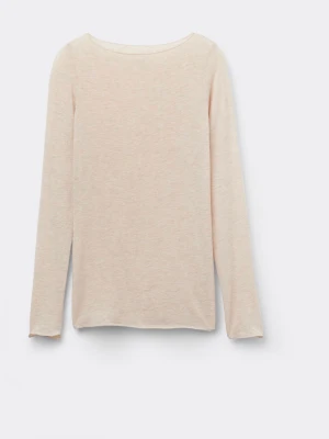 Intimissimi tröja - Tröjan är använd sparsamt men har väldigt stora hål vid handleden av armband därav priset. Färgen är inte exakt som första bilden utan se på andra bilden. 