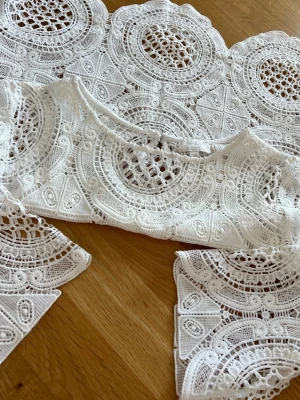 Tröja - Virkad tröja med fint mönster🤍