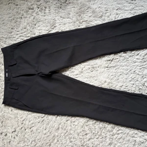 Kostymbyxor  - Säljer dessa då de är för små för mig🌸