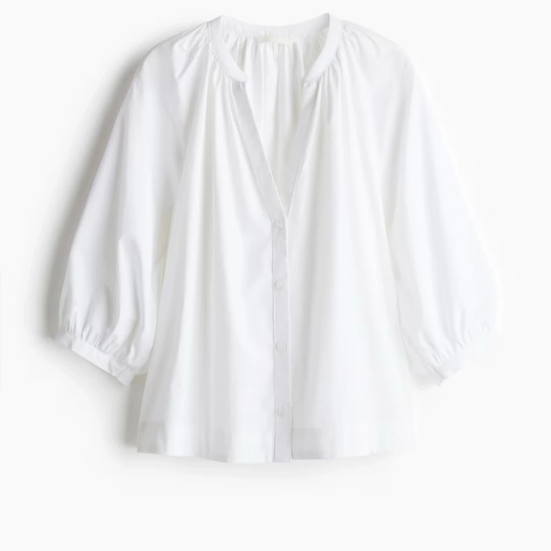 Vit luftig skjorta med ballongärm