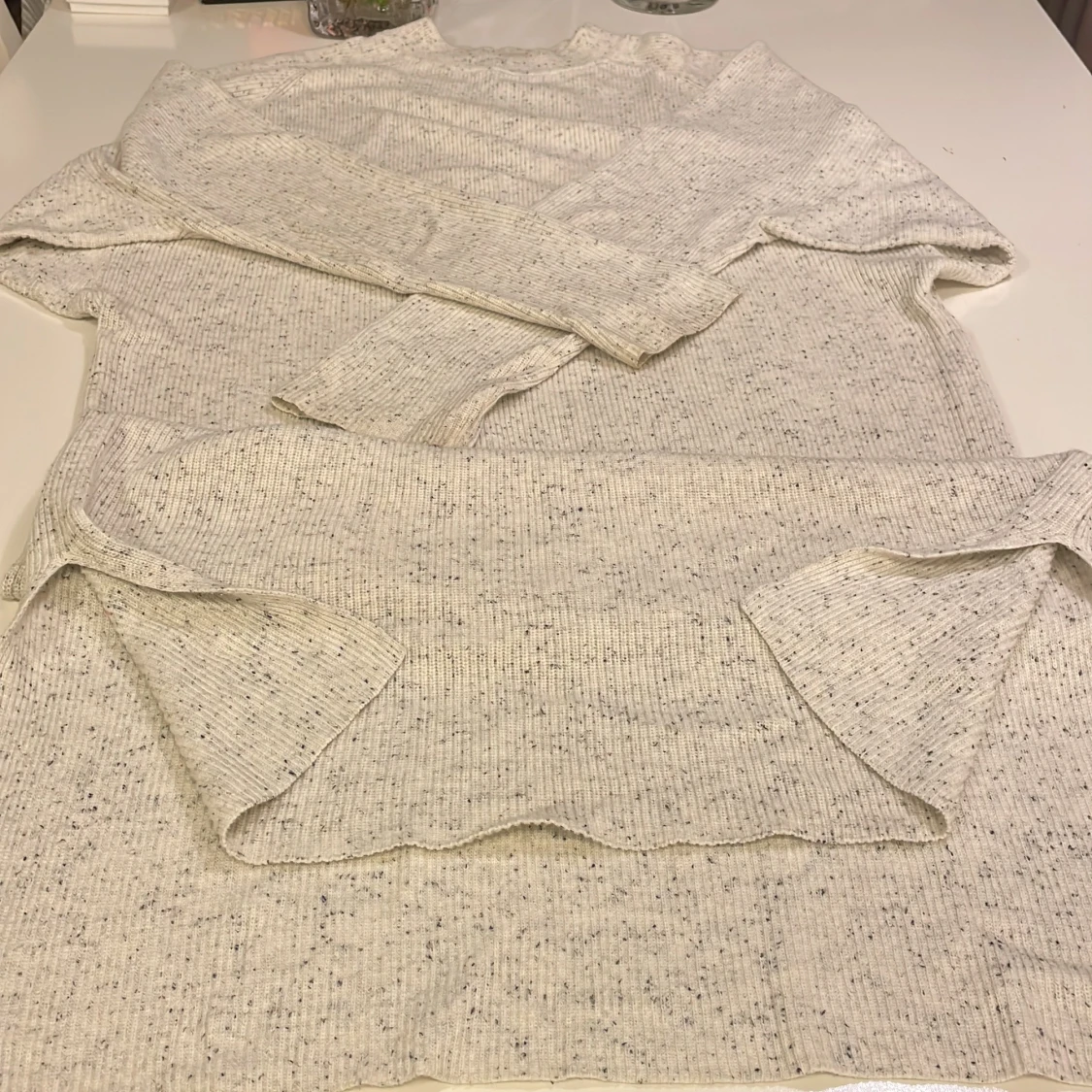 Ljusbeige lång stickad klänning Pull&Bear - 4