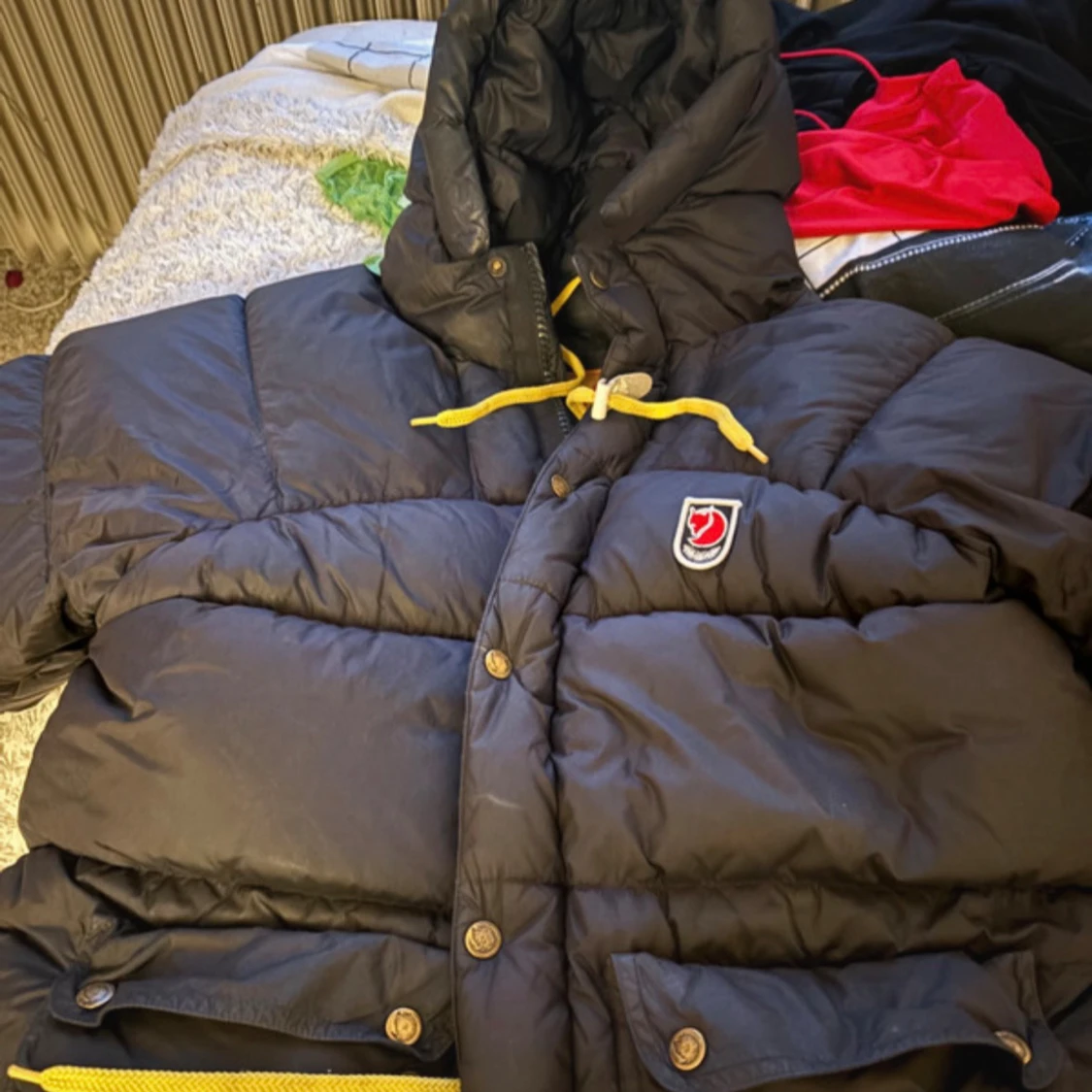 Svart dunjacka från Fjällräven - 2