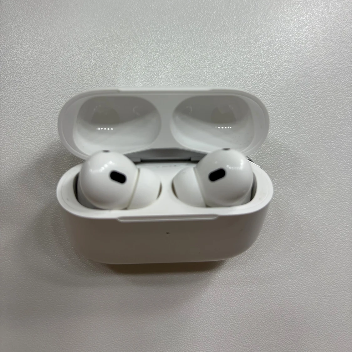 AirPods Pro - 1