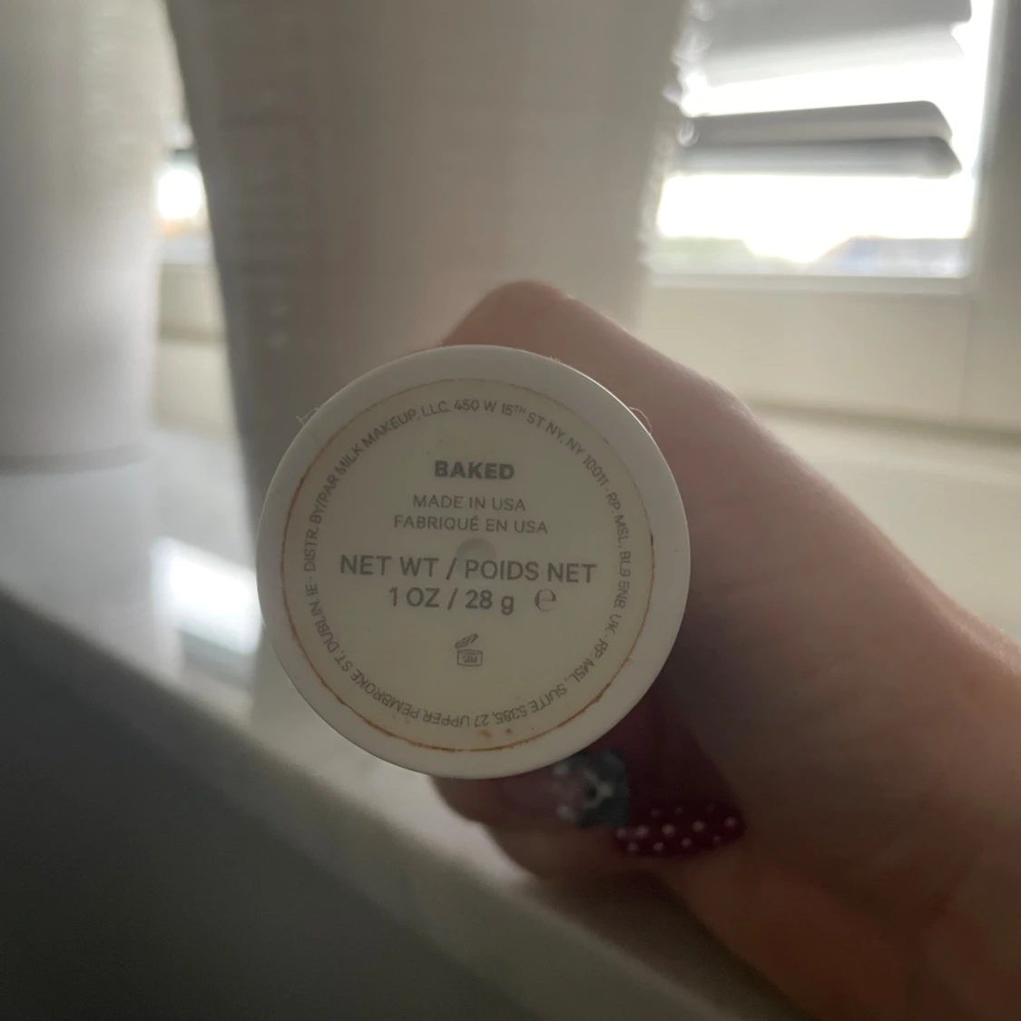 Milk makeup stick bronzer (STOR) i färgen baked - 2