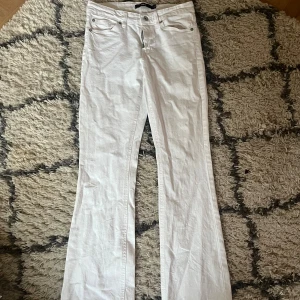 Snygga jeans - Så fina jeans som tyvärr blivit för små